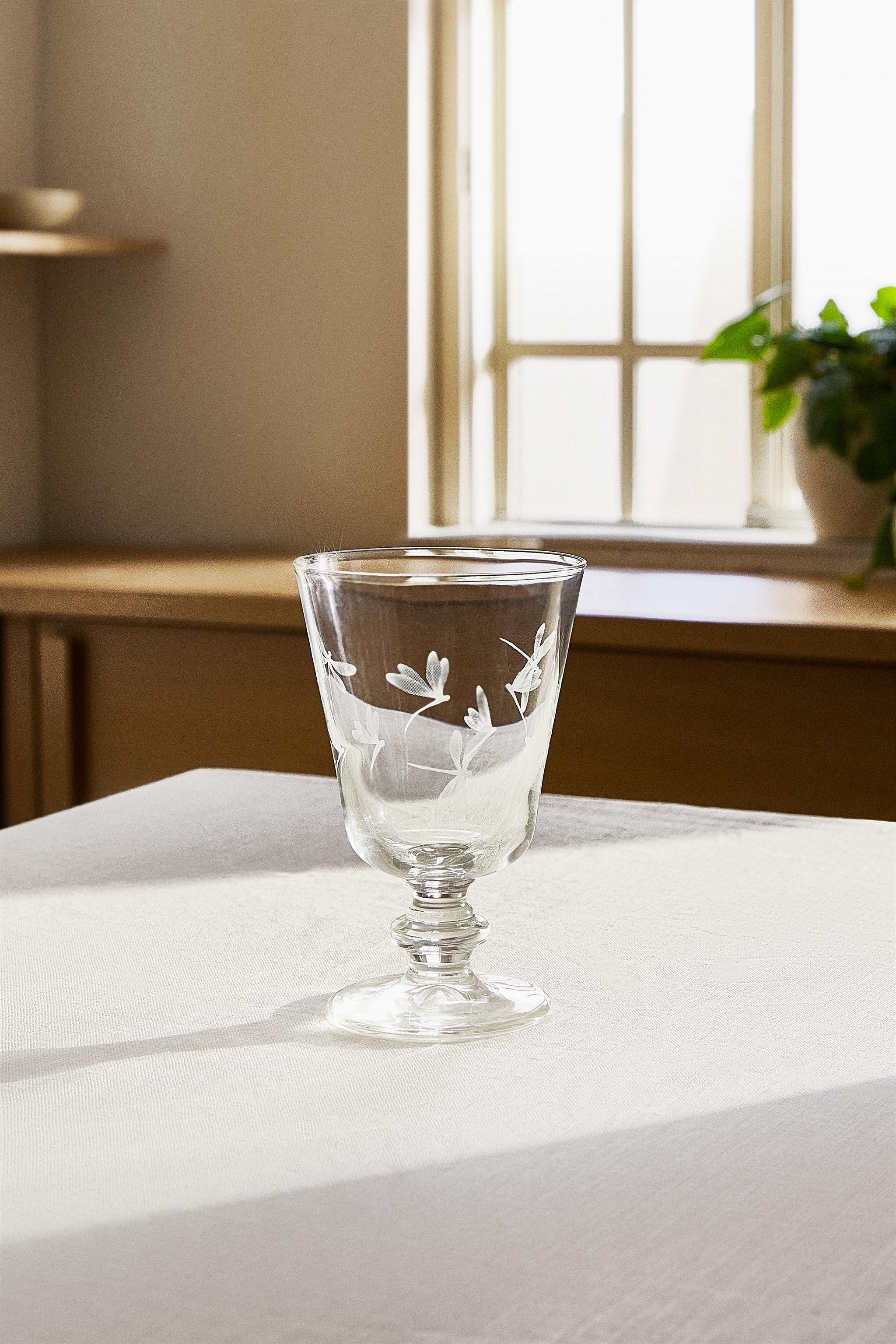 DRAGONFLY PRINT WINE GLASS